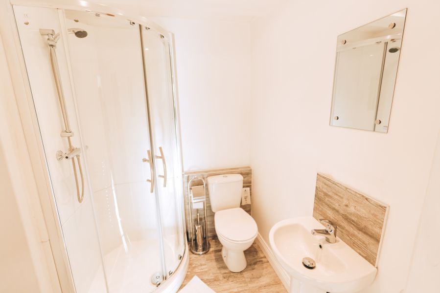 Click Here To Enlarge This Photo Of Oak Cottage