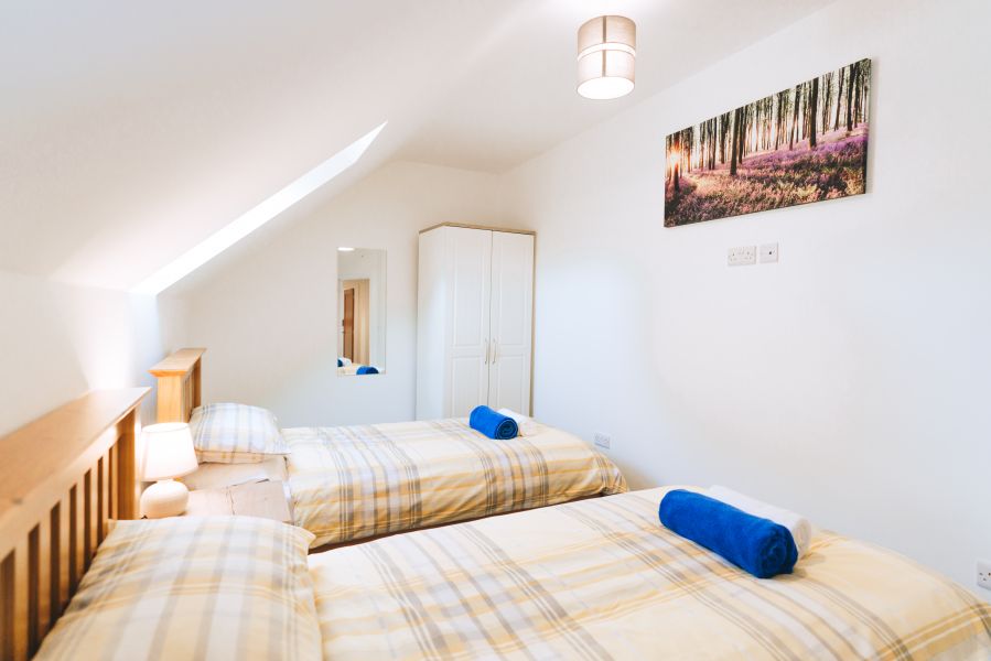 Click Here To Enlarge This Photo Of Oak Cottage