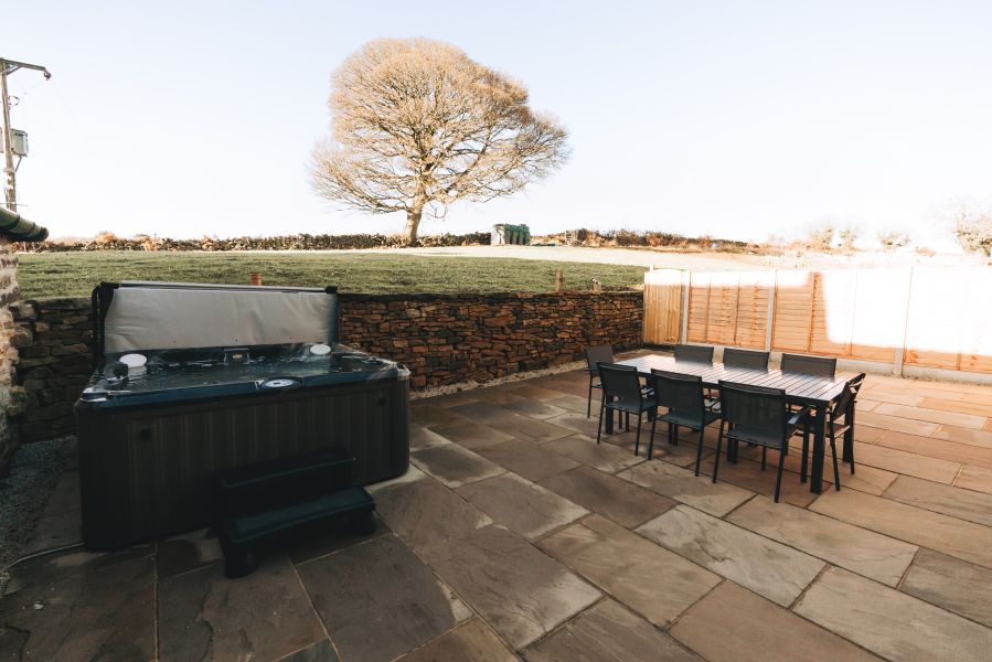 Click Here To Enlarge This Photo Of Oak Cottage